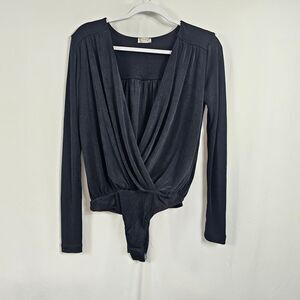 NWOT Intimately Free People Long Sleeve Deep V Bodysuit in Black - Size S